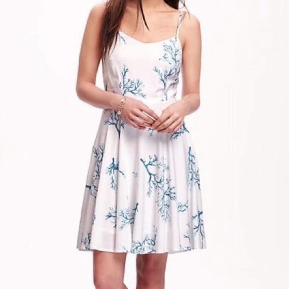EUC Old Navy White Blue Coral Fit & Flare Dress Medium